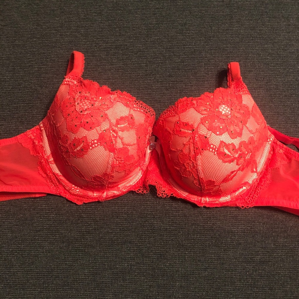 Victoria’s Secret bra